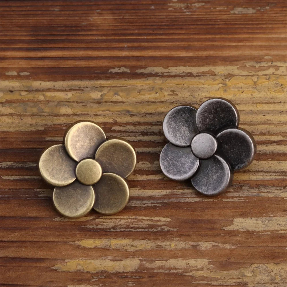 10PCs 11.5mm / 20mm Bronze and Silver Flower Shank Metal Button 2 sizes option