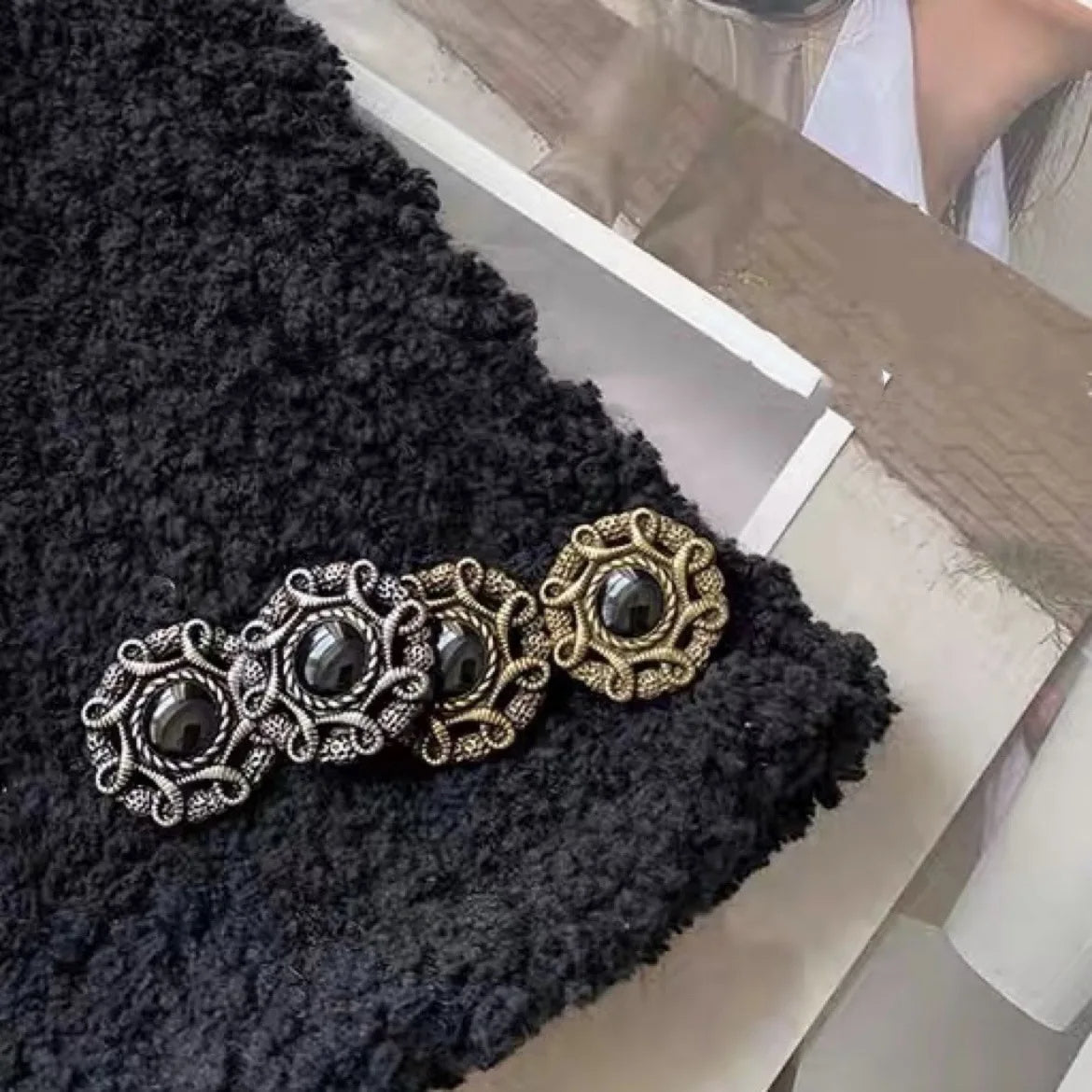 5PCs 18mm-23mm-25mm Metal Button Hollow Style Shank Button in Bronze or Silver Design - 2 colours