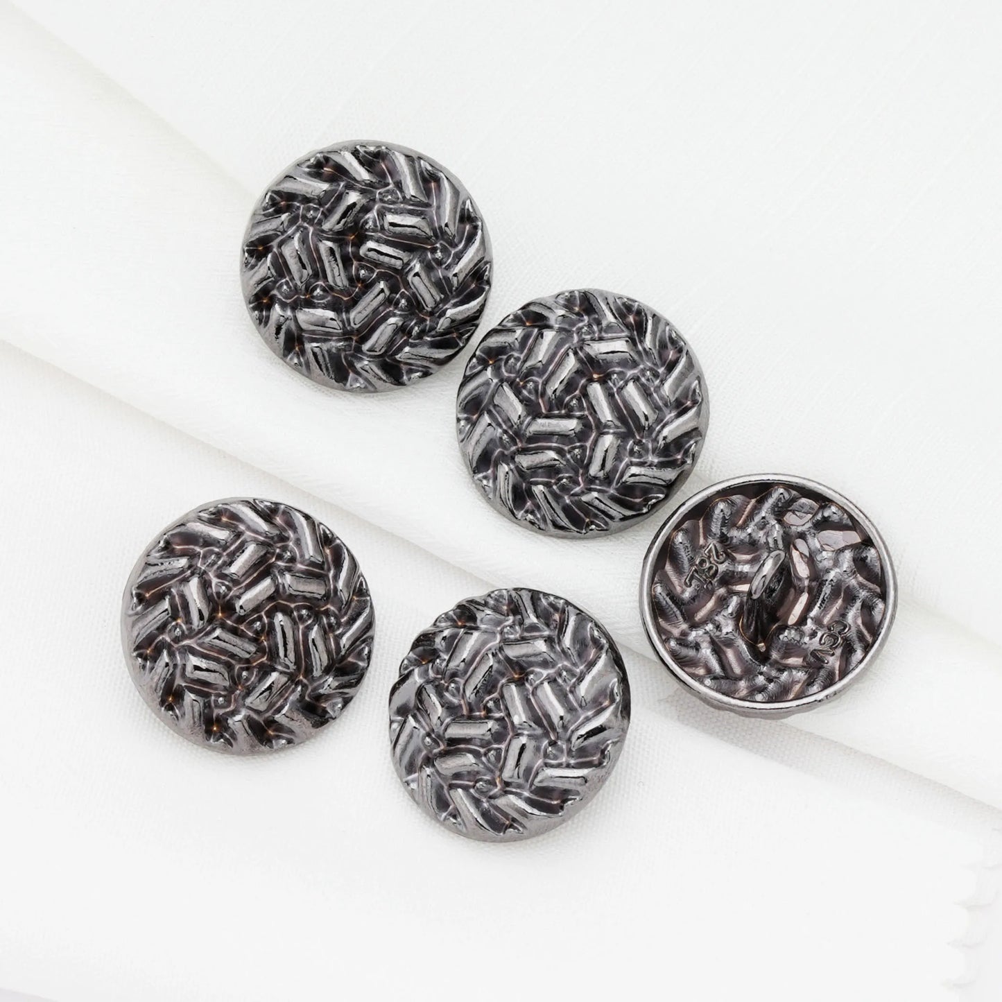 5PCs 15mm 18mm 20mm 23mm 25mm Black Metal Shank Button Irregular Stripe Round Style with 5 sizes option