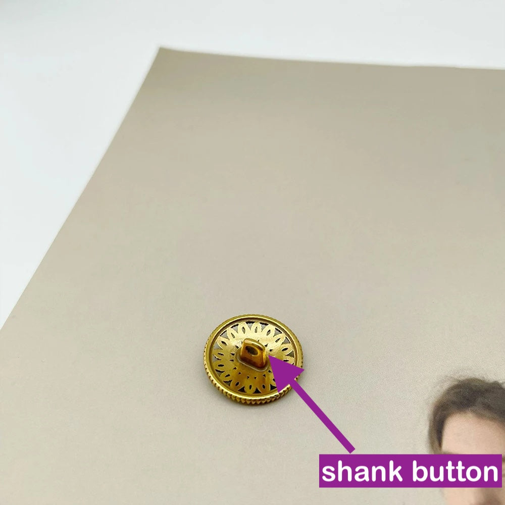 10PCs 18mm 25mm Round Metal Button Shank Type in Bronze or Silver Design with Hollow Floral Pattern
