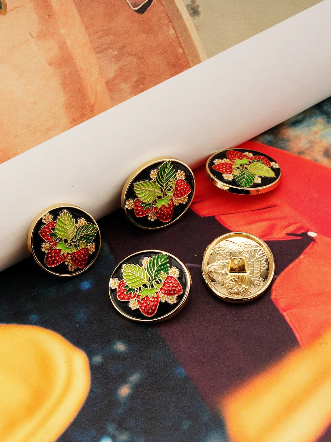 22mm 5 Pieces Red Strawberry Design Metal Button in Shank Style - 1 size