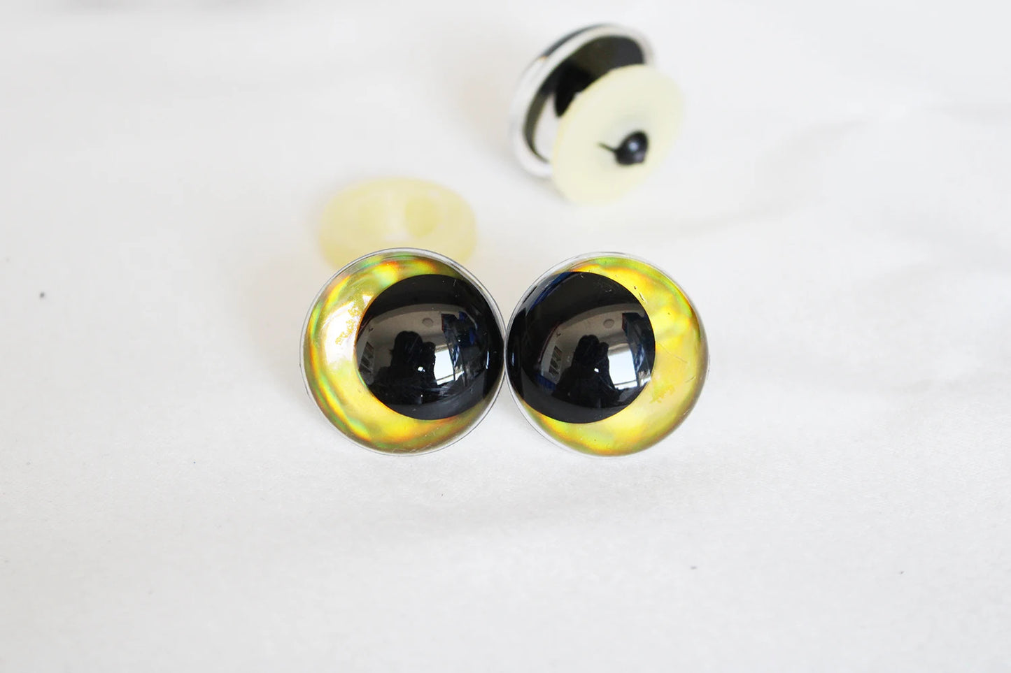 10Pairs Size 14mm 16mm 18mm 23mm 28mm Cartoon Round Glitter Funny Safety Eyes with Glitter Colour and Washer #side way eyes #DIY animal plush stuffed amigurumi making