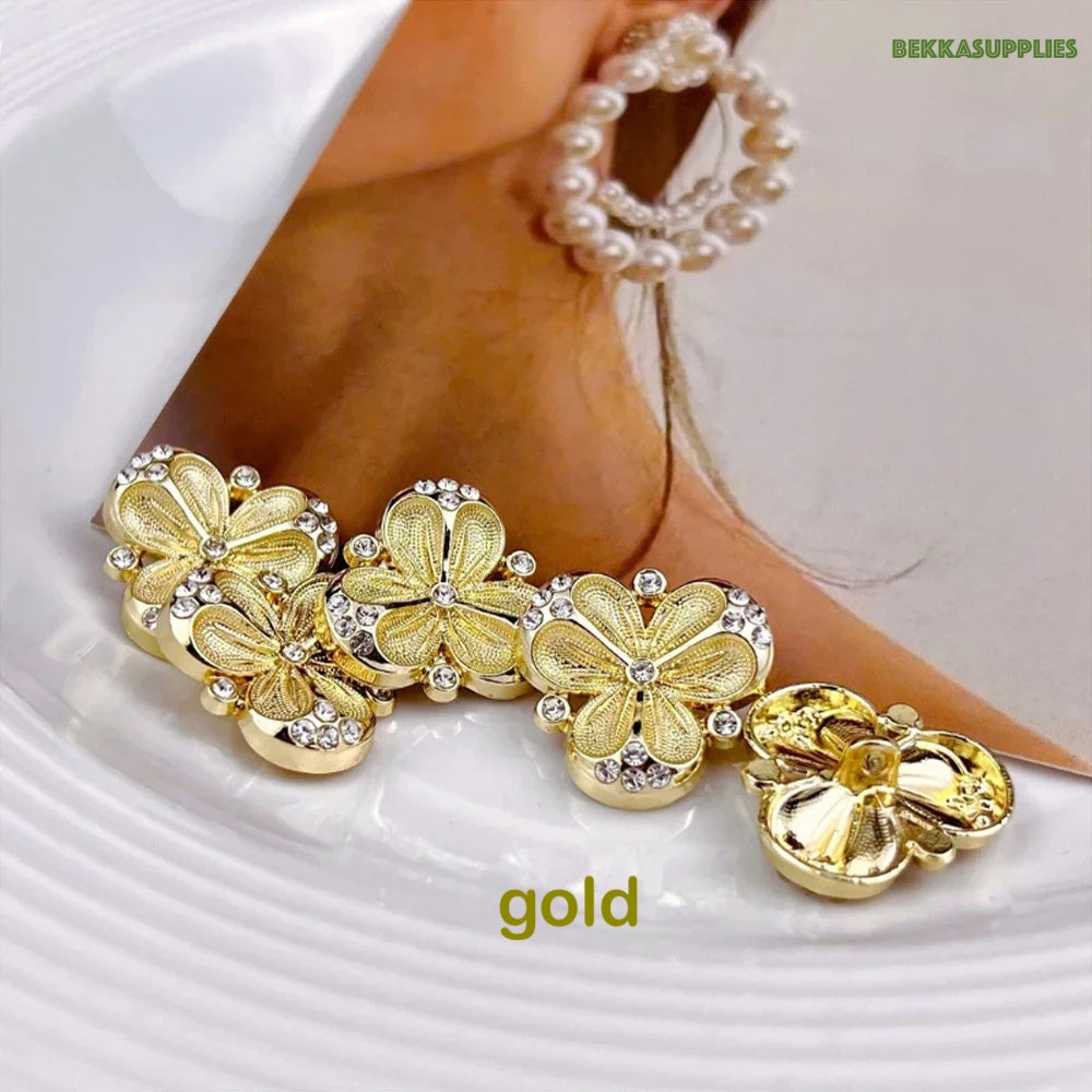 18mm 23mm 10PCs Flower Style Metal Shank Rhinestone Button in Gold or Silver Style