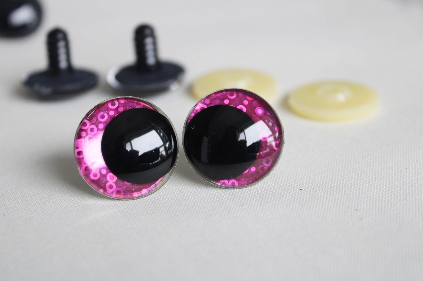 10Pairs Size 12mm 14mm 16mm 18mm 20mm 23mm 28mm Cartoon Round Glitter Plush Funny Style Safety Eyes and washer #DIY amigurumi plush stuffed making